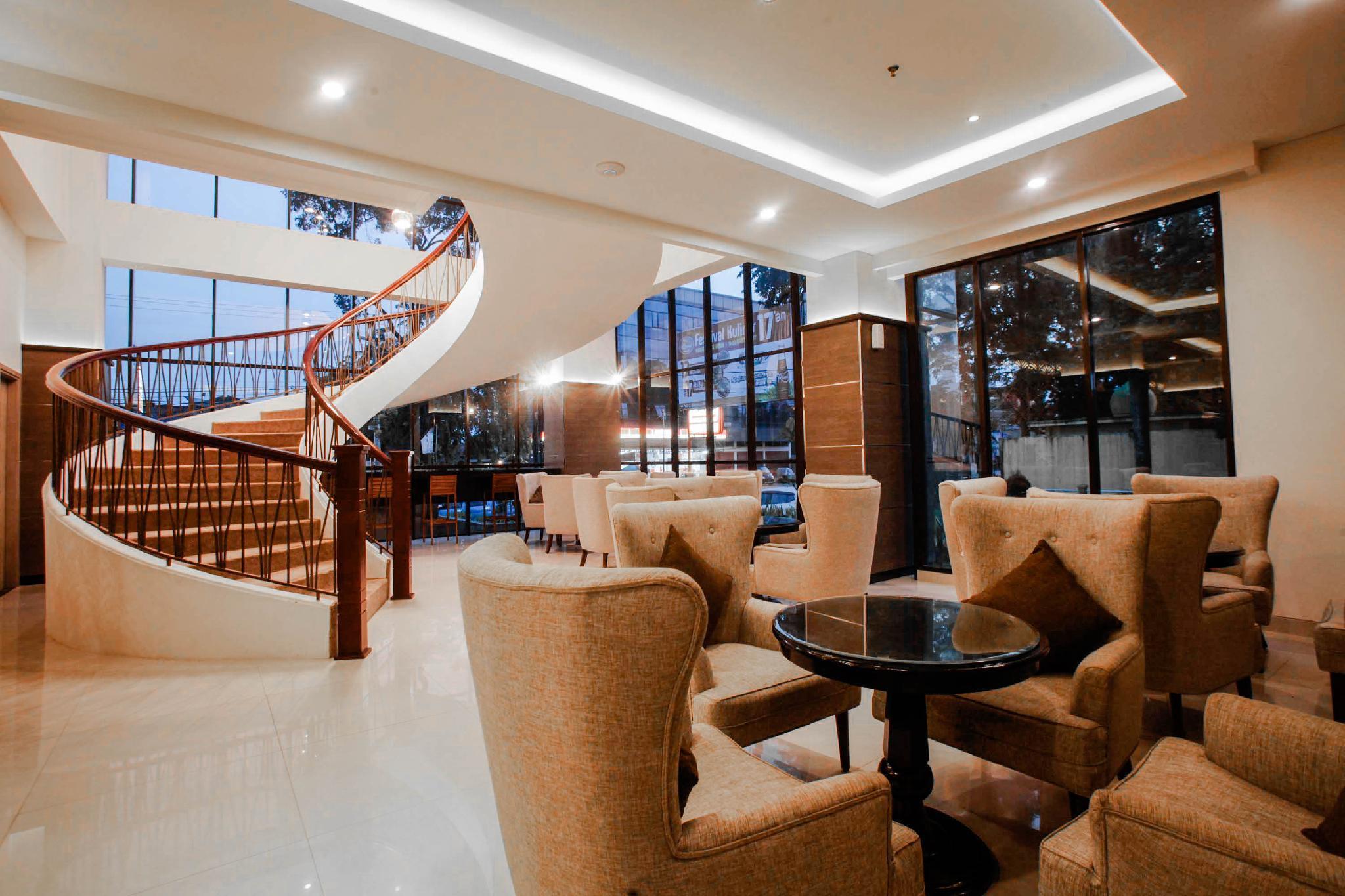 Swiss-belinn Gajah Mada 3*